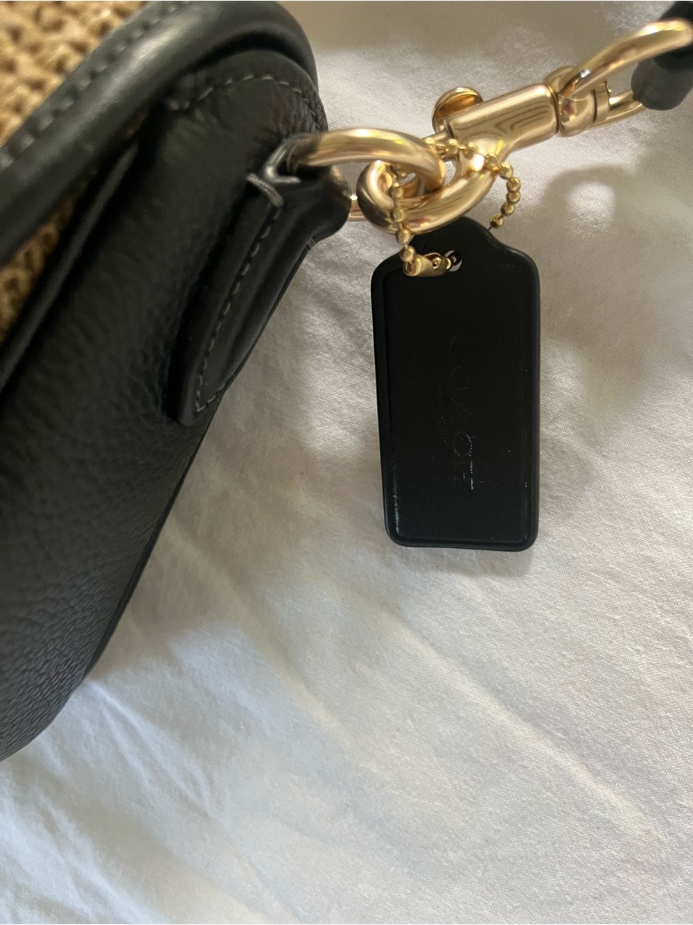Coach Natural Straw and Black Leather Shoulder Bag with Gold Hardware - Picture 5 of 6
